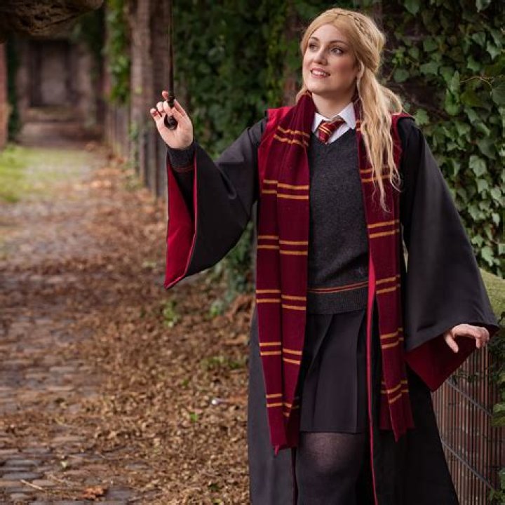 harry potter gryffindor robe universal studios, best free HD movies, latest Harry Potter online videos in 2022 – 2023